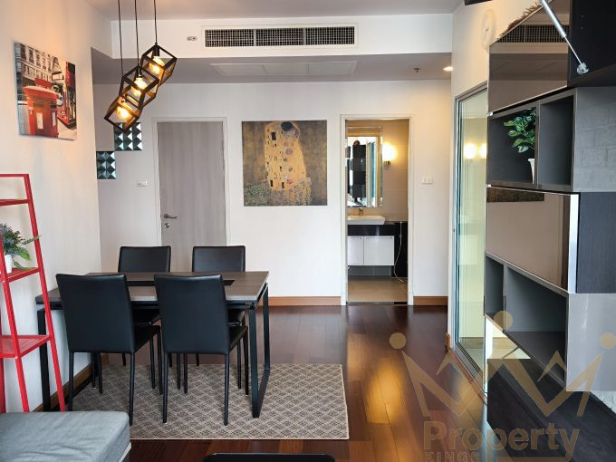 Supalai Lite Sathorn 01