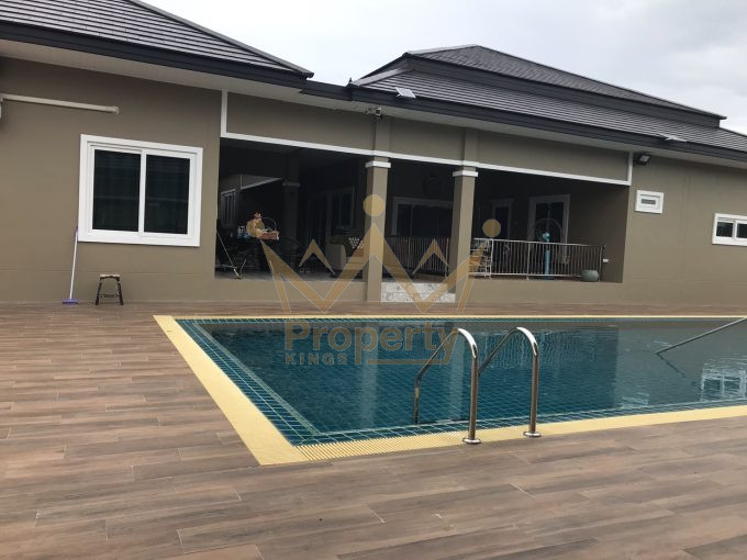 Pool Villa for sale in Sattahip 1