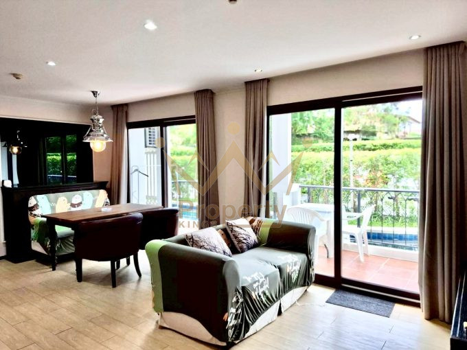 Venetian Signature Condo